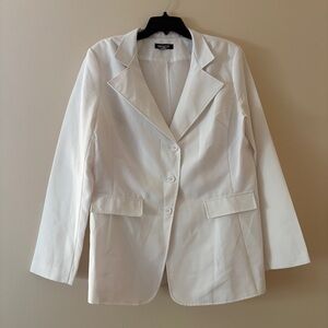 Metrostyle White Open Front Blazer – Size 14